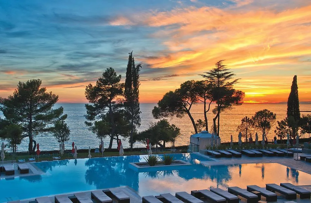 Hotel Parentium Plava Laguna Пореч 4*,  Хорватия